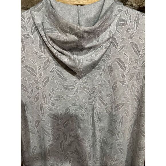 Women’s Grey Soft Surroundings Floral Zip Up Sweater Size 2XL - Picture 3 of 6